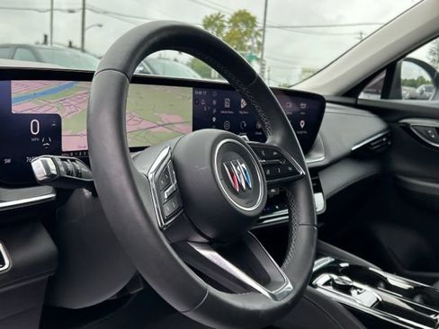 Certified 2025 Buick Envision Preferred AWD/4WD image 35