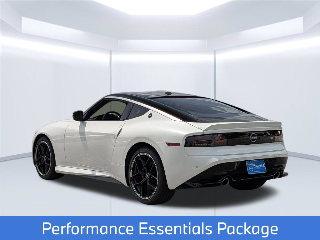 New 2027 Nissan Z Performance RWD image 4