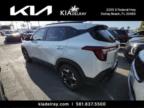 Certified 2025 Kia Seltos S FWD image 3