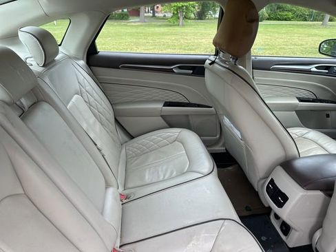 Used 2017 Ford Fusion Platinum FWD image 22