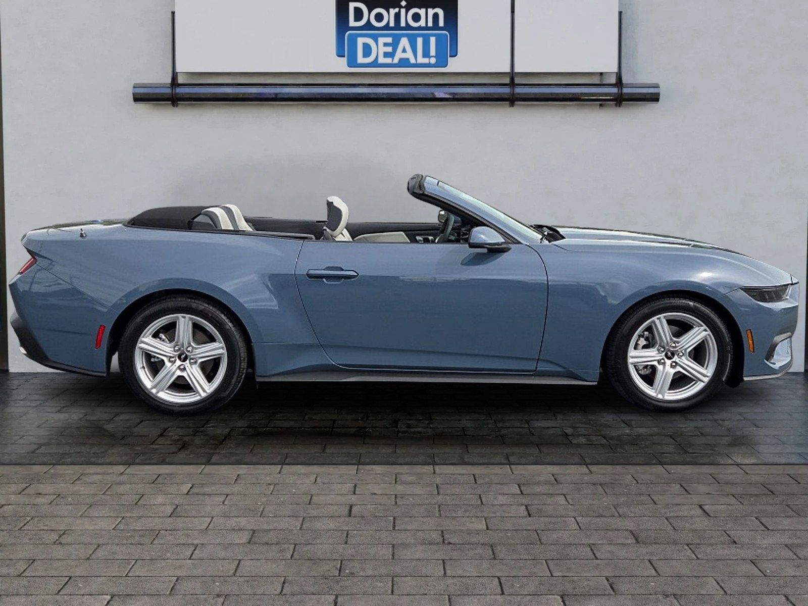 Used 2026 Ford Mustang Premium RWD image 2