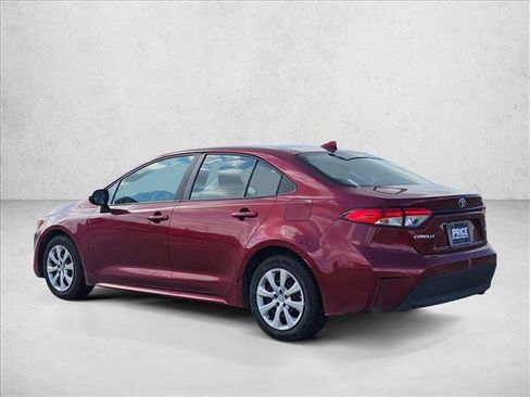Used 2025 Toyota Corolla LE FWD image 8