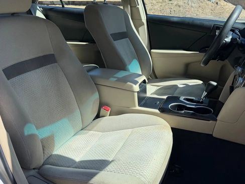 Used 2013 Toyota Camry LE image 14