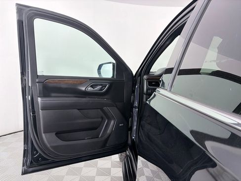 Used 2021 Chevrolet Suburban High Country image 10