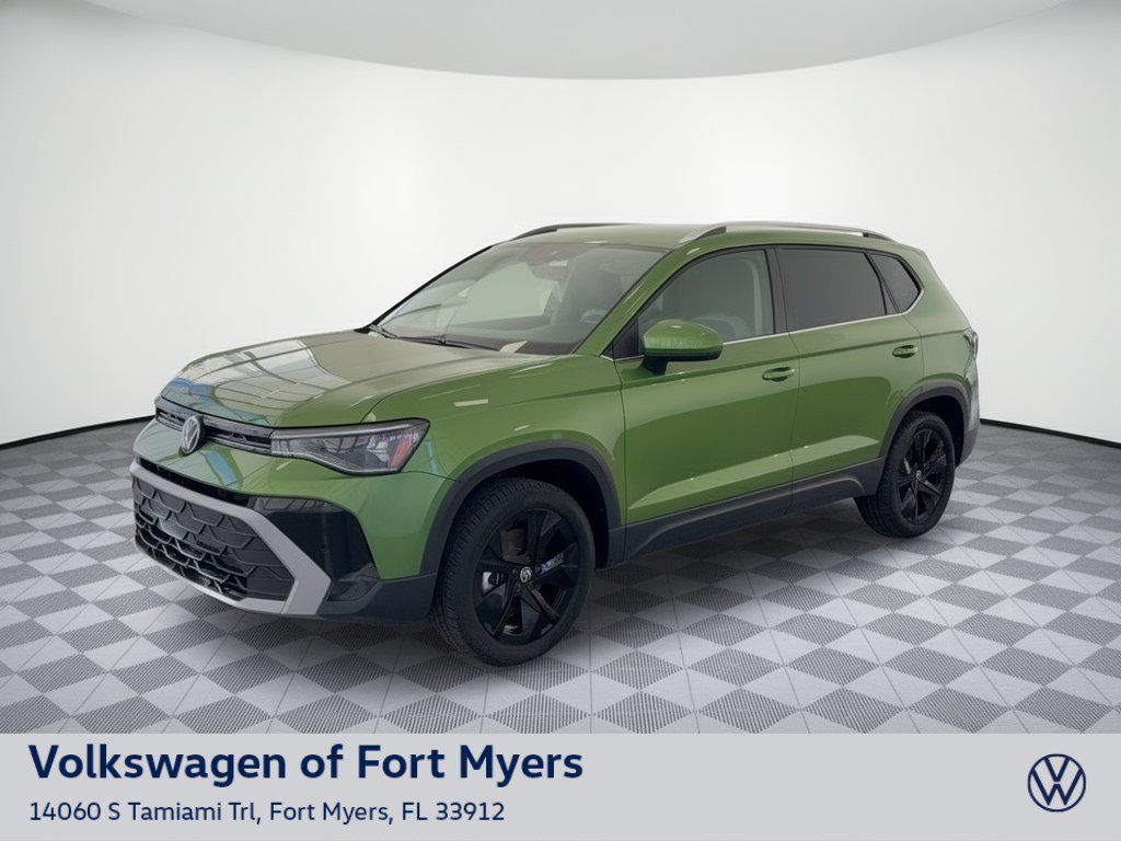 Certified 2026 Volkswagen Taos SE FWD image 1