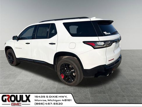 Used 2019 Chevrolet Traverse Premier w/ Redline Edition FWD image 4