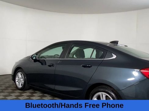 Used 2017 Chevrolet Cruze LT w/ Convenience Package image 9