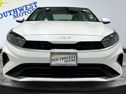 Used 2024 Kia Forte LXS image 2