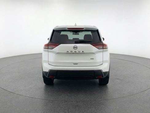 Used 2025 Nissan Rogue SV image 7