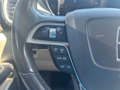Used 2019 Lincoln Nautilus Reserve w/ Class II Trailer Tow Package AWD/4WD image 26
