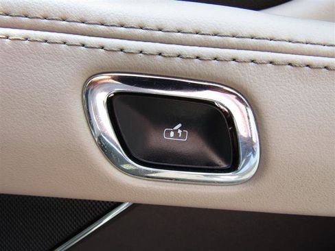 Used 2020 Lincoln Aviator Reserve image 38