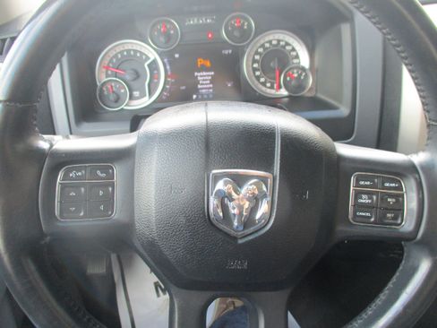 Used 2015 RAM 1500 Lone Star RWD image 18