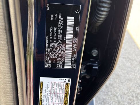 Certified 2026 Lexus GX 550 AWD/4WD image 23