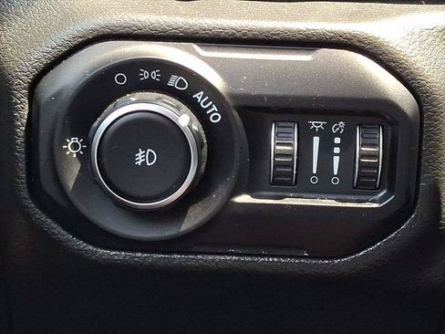 Certified 2022 Jeep Wrangler Sport AWD/4WD image 25