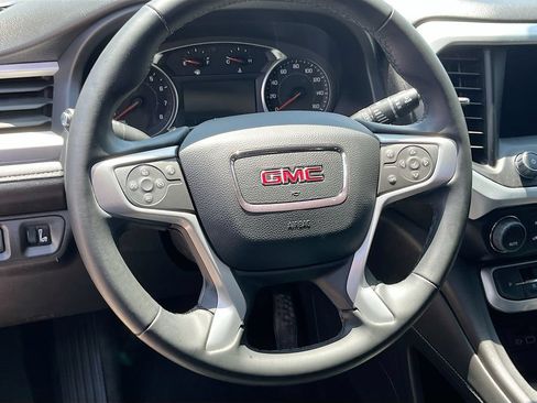 Used 2023 GMC Acadia SLT FWD image 11
