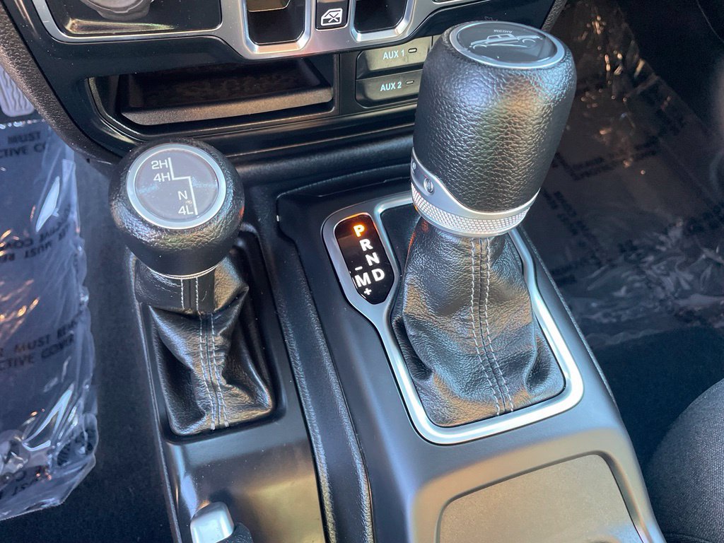 Used 2024 Jeep Gladiator Sport AWD/4WD image 24