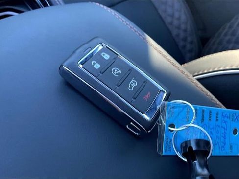 New 2025 Jeep Grand Cherokee Summit image 24