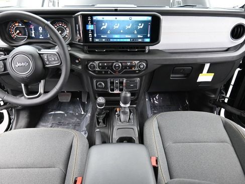 Used 2025 Jeep Wrangler Unlimited Sport AWD/4WD image 31