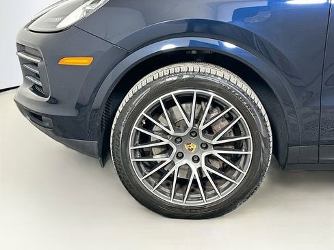 Used 2022 Porsche Cayenne image 33