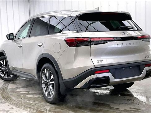 Certified 2025 INFINITI QX60 Luxe image 12