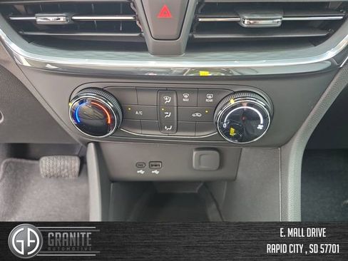New 2026 Buick Encore GX Preferred AWD/4WD image 19