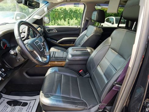 Used 2017 GMC Yukon Denali w/ Open Road Package AWD/4WD image 23