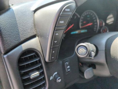 Used 2006 Chevrolet Corvette Convertible w/ Preferred Equipment Group RWD image 26