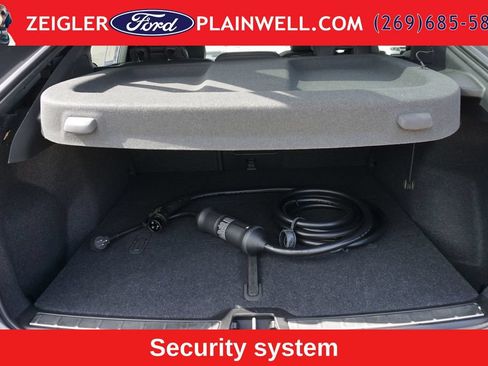 Used 2023 Volvo C40 P8 Recharge Plus AWD/4WD image 10