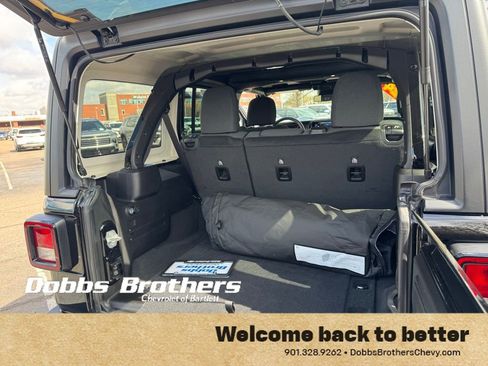 Used 2024 Jeep Wrangler Sport S image 41