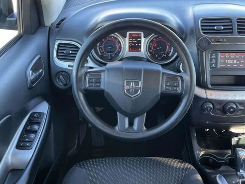 Used 2015 Dodge Journey American Value Package w/ Flexible Seating Group image 18