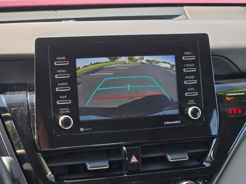 Used 2022 Toyota Camry LE image 23