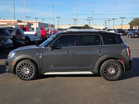 Used 2018 MINI Cooper Countryman S w/ Technology Package image 2