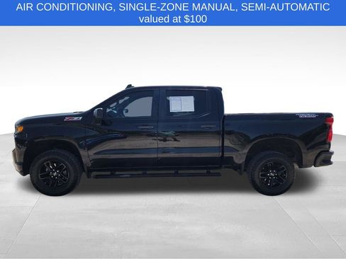 Used 2021 Chevrolet Silverado 1500 Custom Trail Boss w/ LPO, Dark Essentials Package AWD/4WD image 4