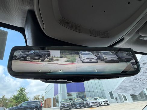 Certified 2025 Volvo XC60 T8 Ultra w/ Protection Package Premier image 23