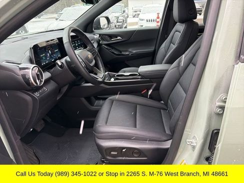 Used 2025 Chevrolet Equinox LT w/ Convenience Package II AWD/4WD image 13