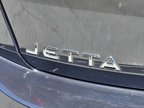Used 2023 Volkswagen Jetta SE FWD image 28