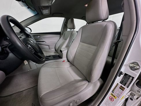 Used 2015 Toyota Camry LE FWD image 20
