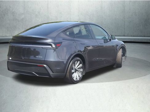 Used 2026 Tesla Model Y Long Range AWD/4WD image 27