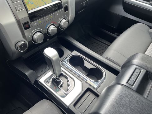 Used 2016 Toyota Tundra SR5 AWD/4WD image 15