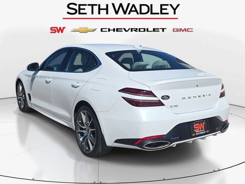 Used 2025 Genesis G70 2.5T RWD image 6