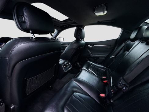 Used 2017 Maserati Ghibli image 26