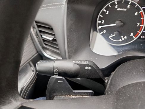 Used 2023 Nissan Rogue SV image 19