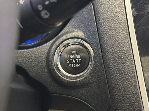 Used 2018 Subaru Outback 2.5i Limited image 22