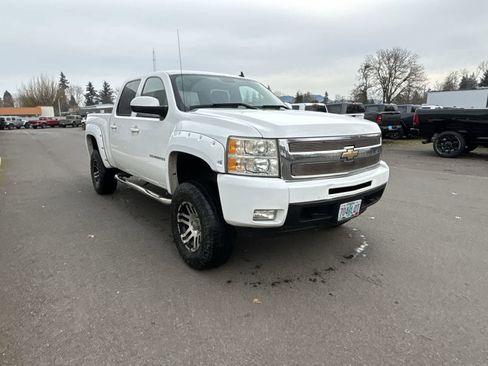 Used 2011 Chevrolet Silverado 1500 LTZ w/ Max Trailering Pack image 7