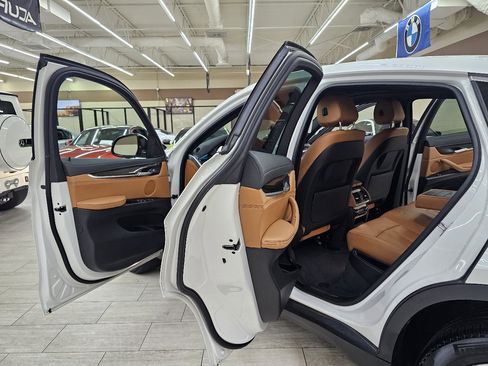 Used 2018 BMW X6 xDrive35i image 17