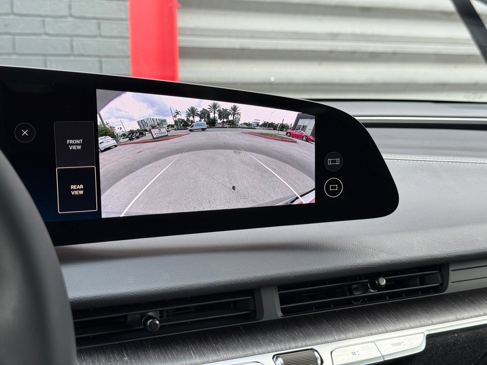 Used 2023 Lucid Air Touring AWD/4WD image 37