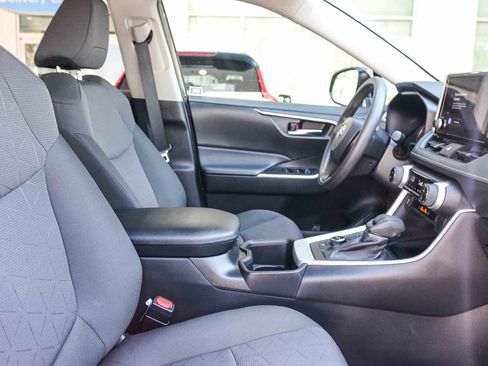 Used 2024 Toyota RAV4 XLE image 22