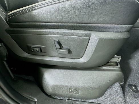 Used 2025 RAM 2500 Laramie image 24