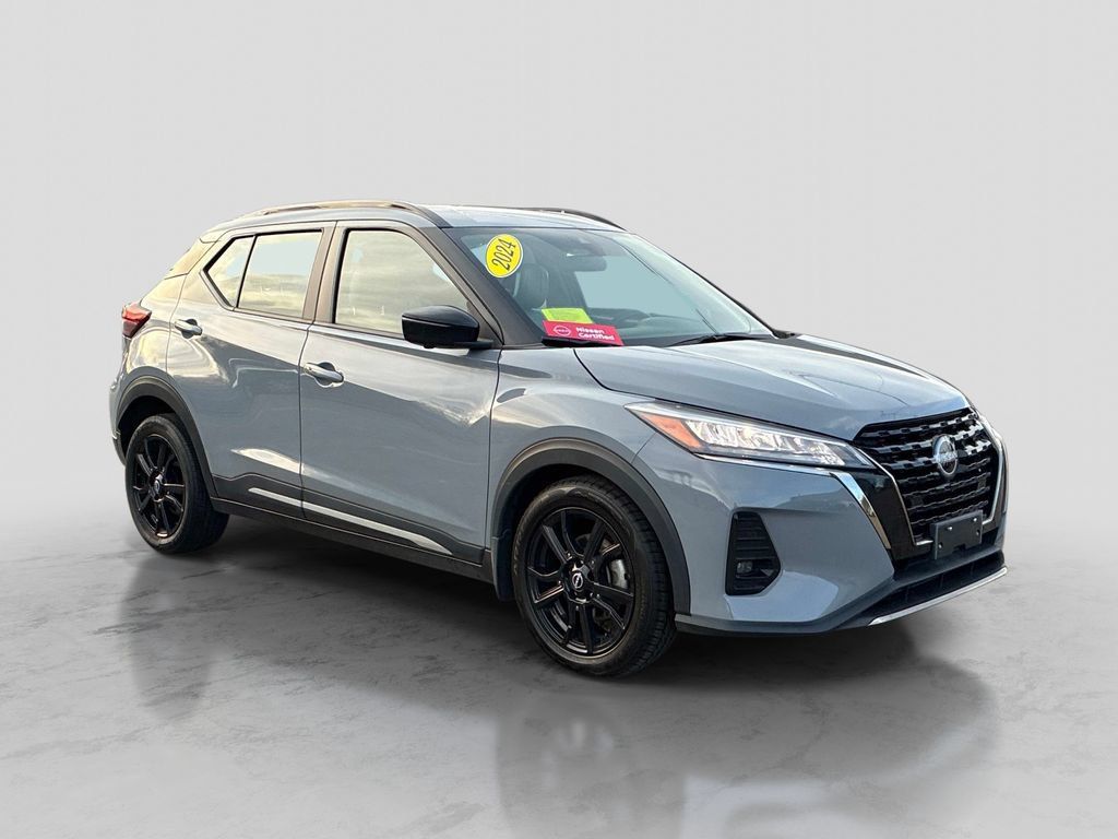 Certified 2024 Nissan Kicks SR w/ SR Premium Package FWD image 3
