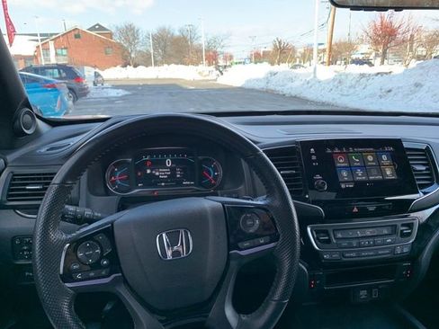 Used 2020 Honda Passport Touring image 16